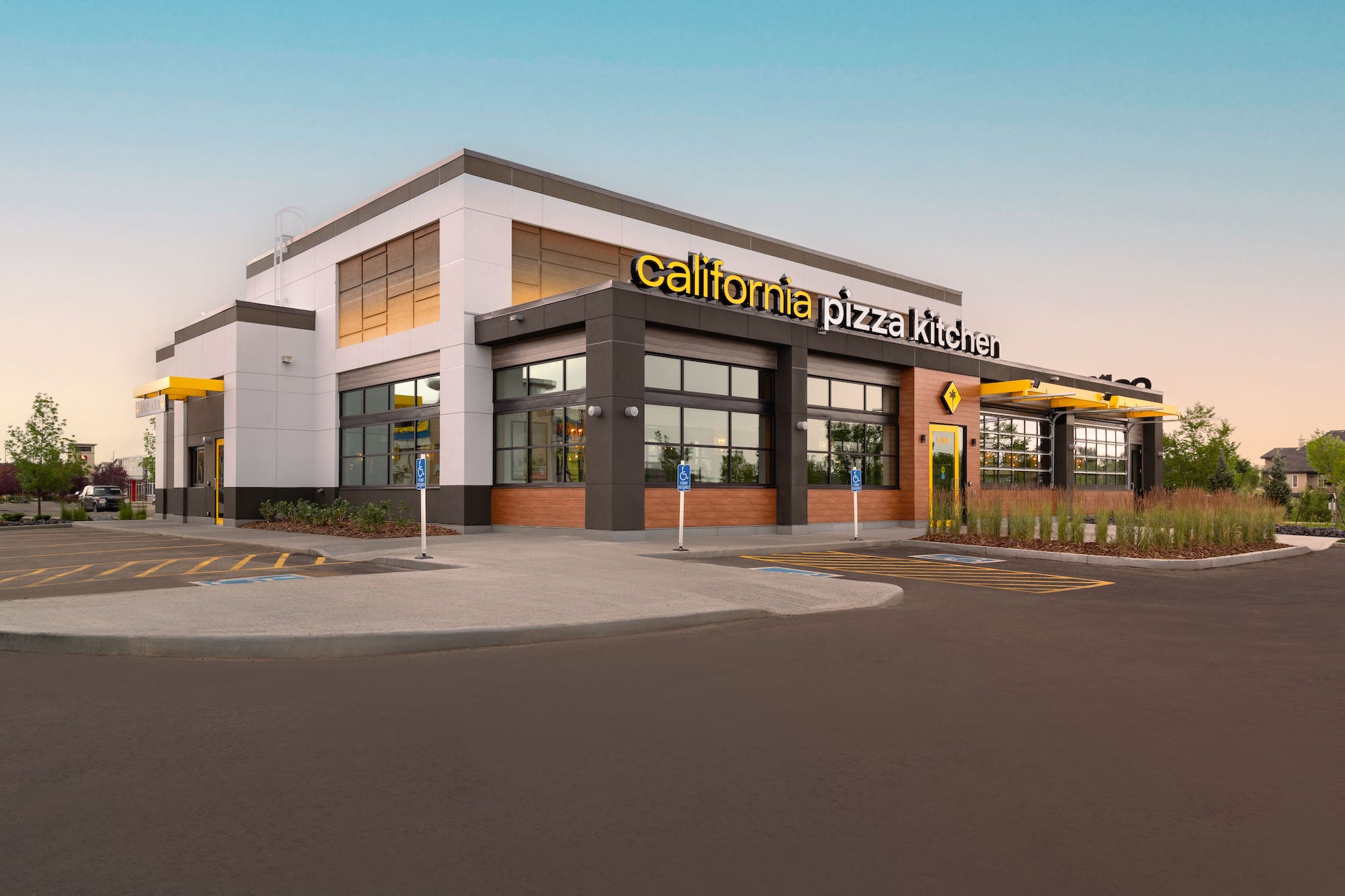 California Pizza Kitchen California Pizza Kitchen   CPK Edmonton Front 